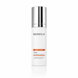 MODELO Derma Bright Toner